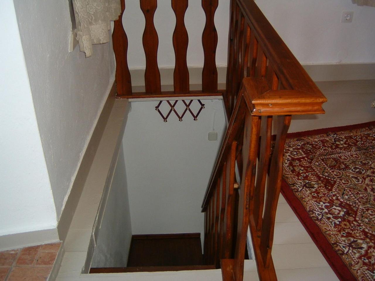 Yiayia'S Home Chalki Town Eksteriør billede